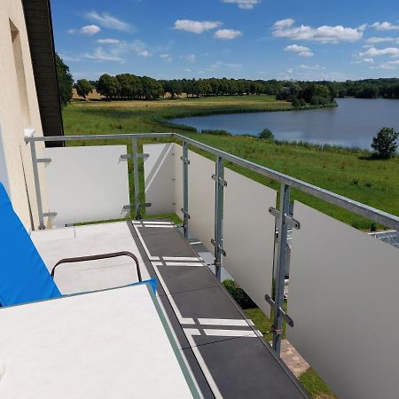 Dachgeschosswohnung Mit Seeblick Ahrensbok Exteriér fotografie