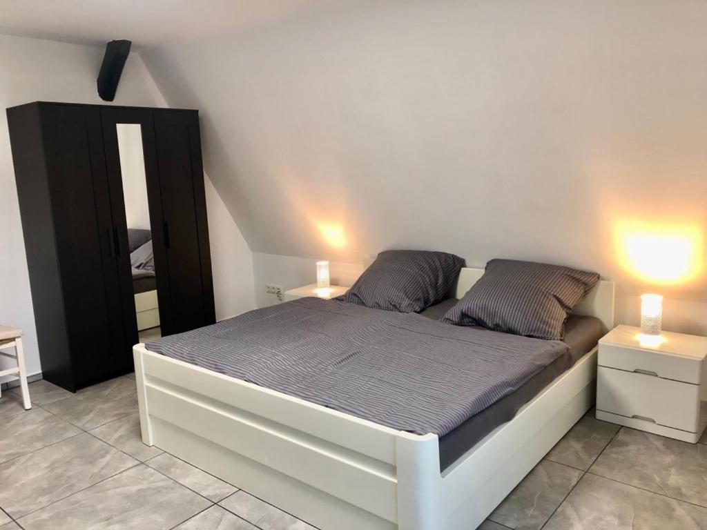 Dachgeschosswohnung Mit Seeblick Ahrensbok Exteriér fotografie