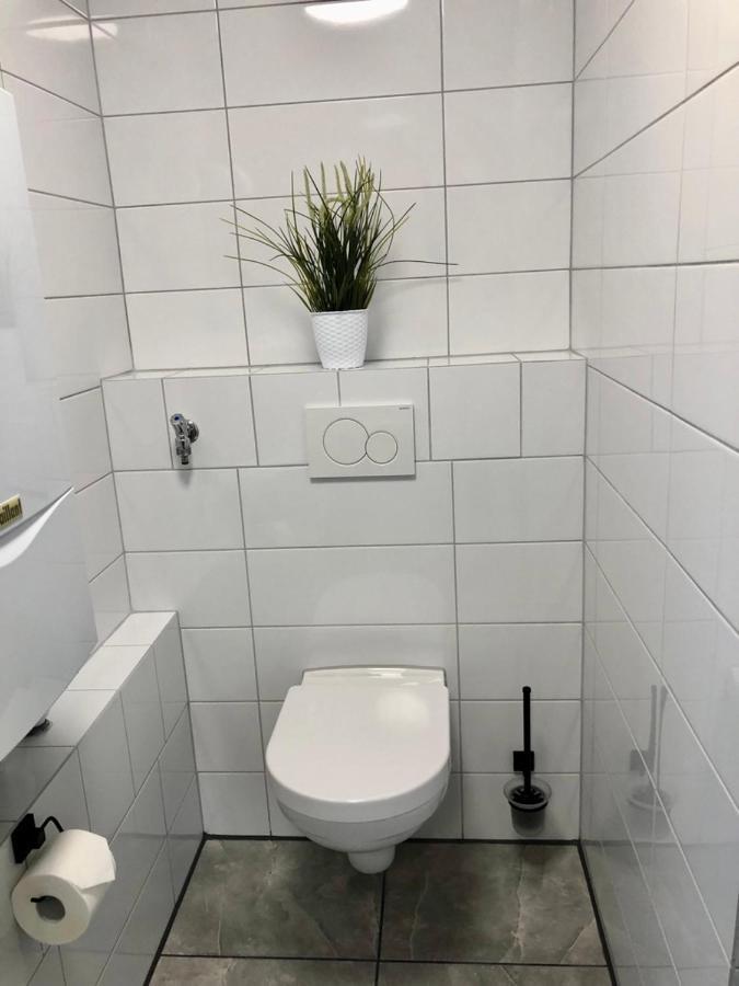 Dachgeschosswohnung Mit Seeblick Ahrensbok Exteriér fotografie