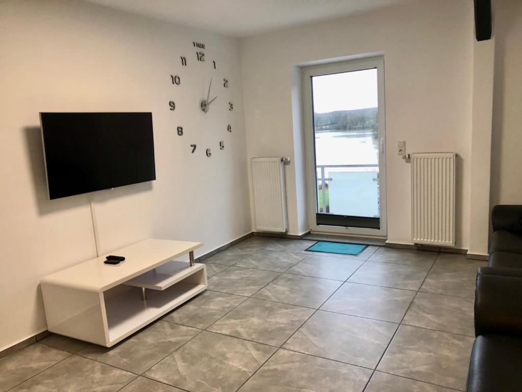 Dachgeschosswohnung Mit Seeblick Ahrensbok Exteriér fotografie